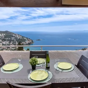  Hébergement de vacances Buraux